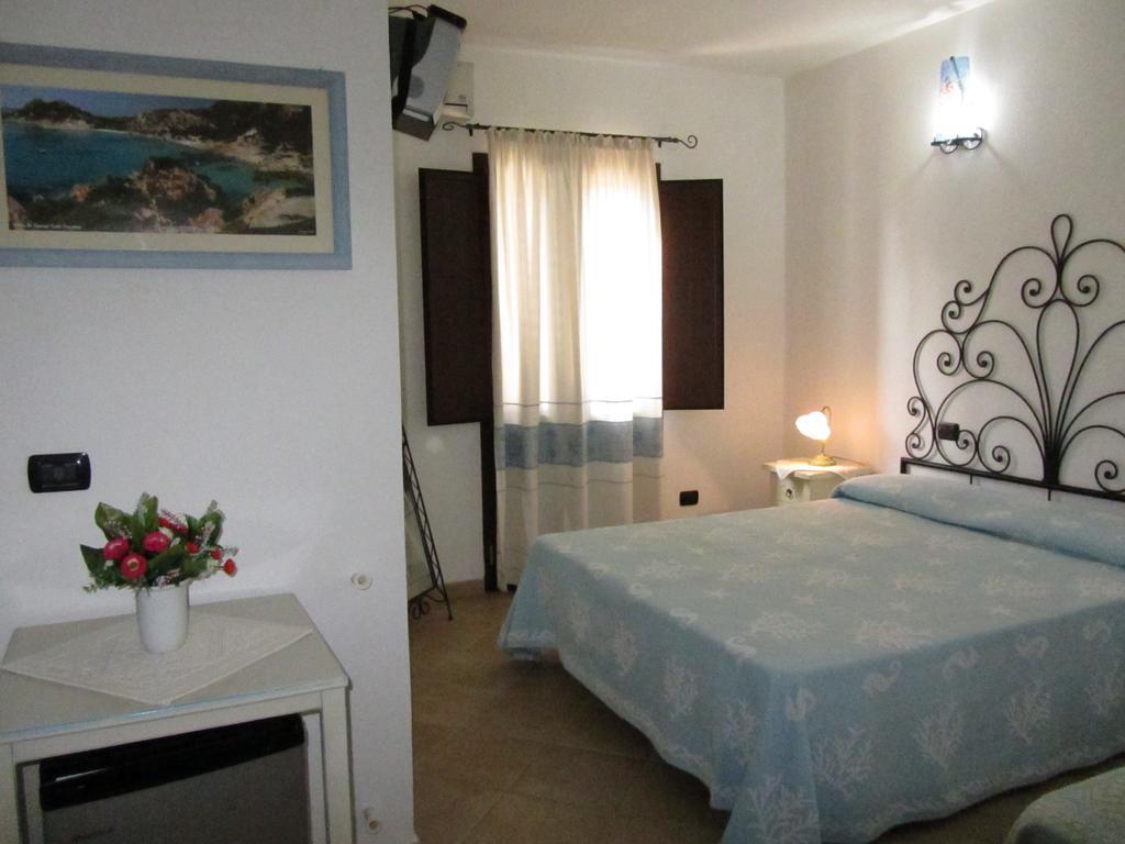 לה מדלנה Bed & Breakfast Mare Isole מראה חיצוני תמונה