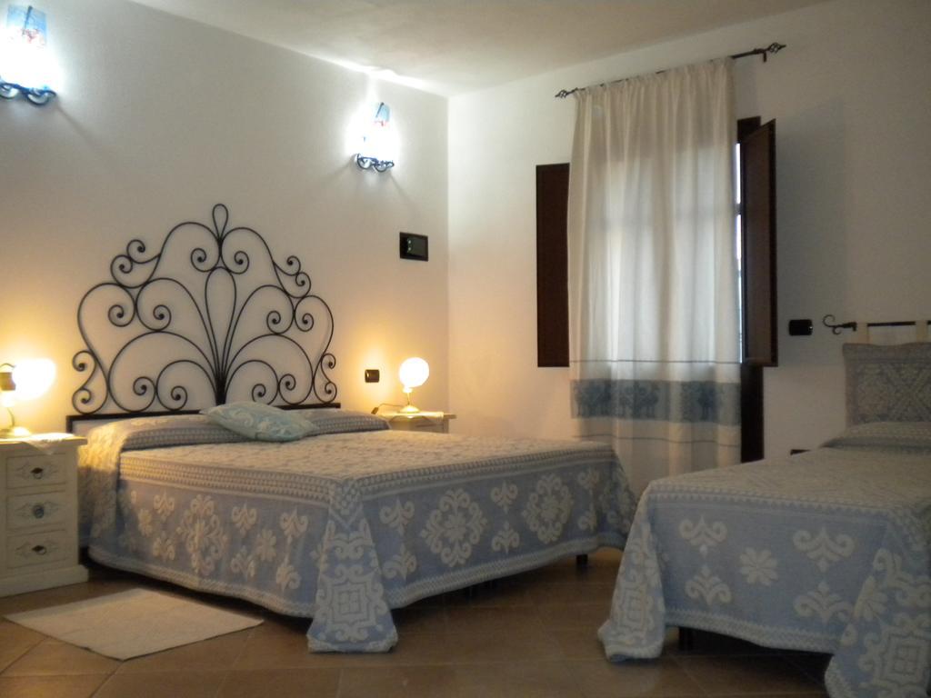 לה מדלנה Bed & Breakfast Mare Isole מראה חיצוני תמונה