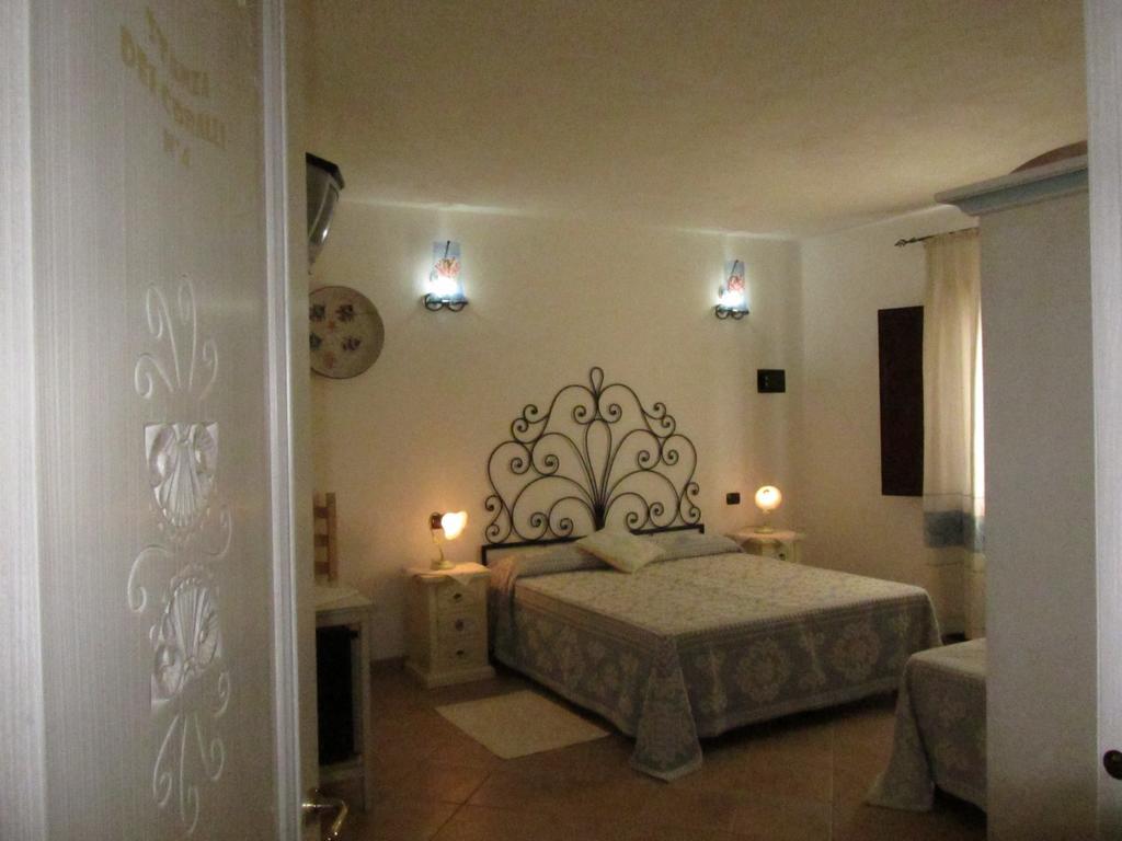 לה מדלנה Bed & Breakfast Mare Isole מראה חיצוני תמונה