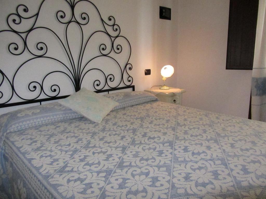 לה מדלנה Bed & Breakfast Mare Isole מראה חיצוני תמונה