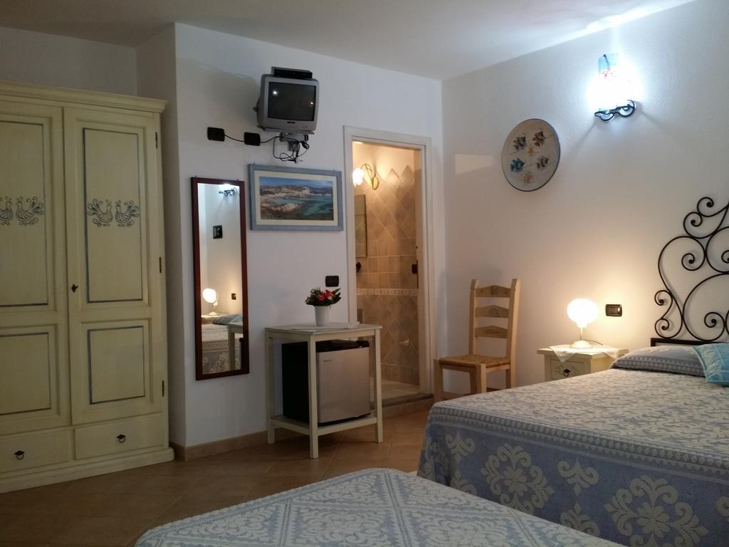 לה מדלנה Bed & Breakfast Mare Isole מראה חיצוני תמונה