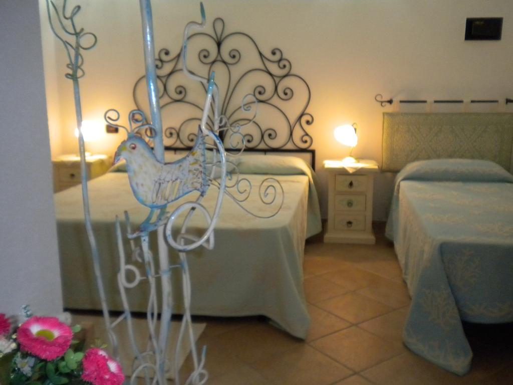 לה מדלנה Bed & Breakfast Mare Isole מראה חיצוני תמונה