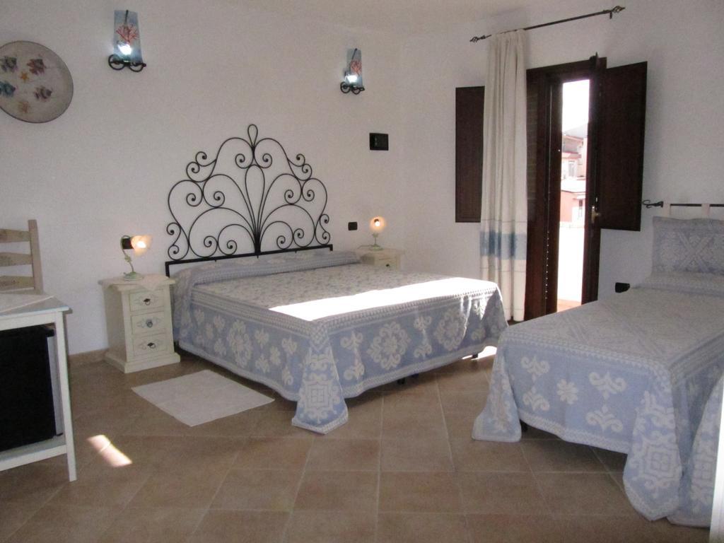 לה מדלנה Bed & Breakfast Mare Isole מראה חיצוני תמונה